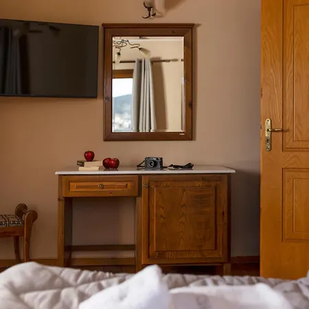 Ξενοδοχείο Ktima Alonaki 3*